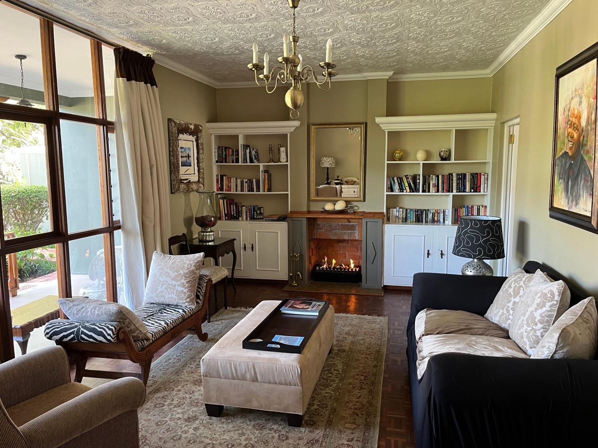 La Pension Guest House Oudtshoorn Esterno foto